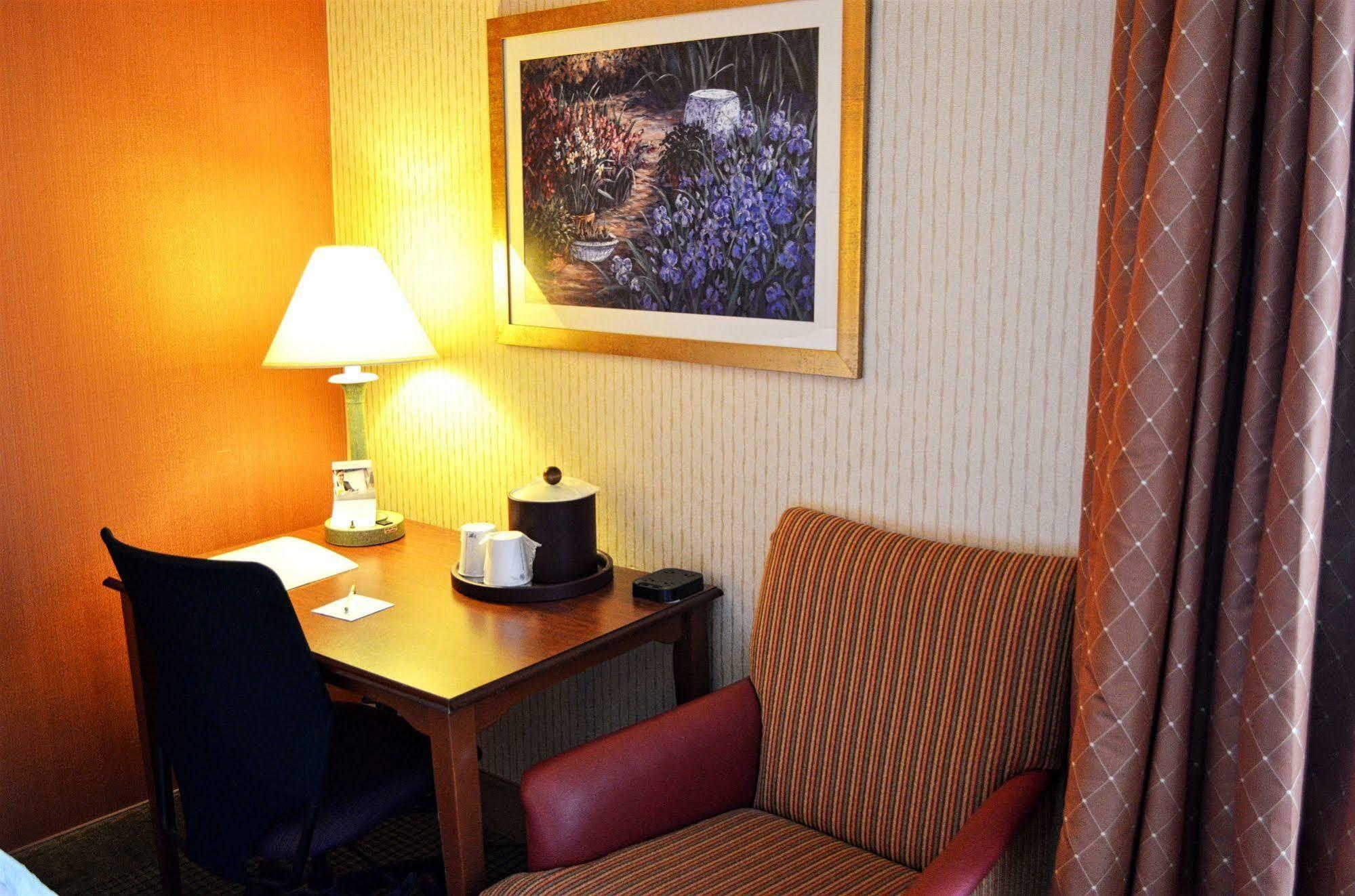 Hampton Inn By Hilton Harrisburg West Mechanicsburg Eksteriør bilde